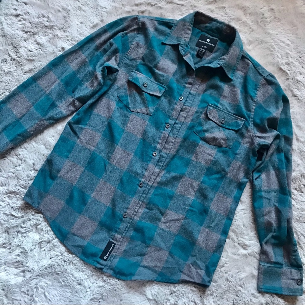 Casual button up plaid shirt small maybe men’s, fits me loose medium teal